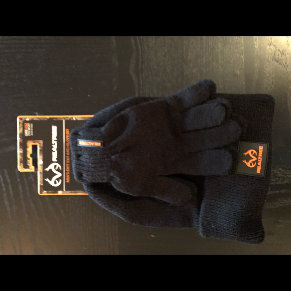 Real Tree Men’s Knit Hat & Glove Set